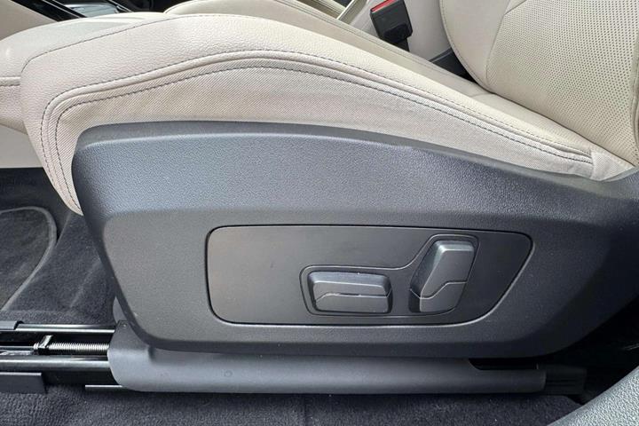 Sort BMW iX1 fra 2023
