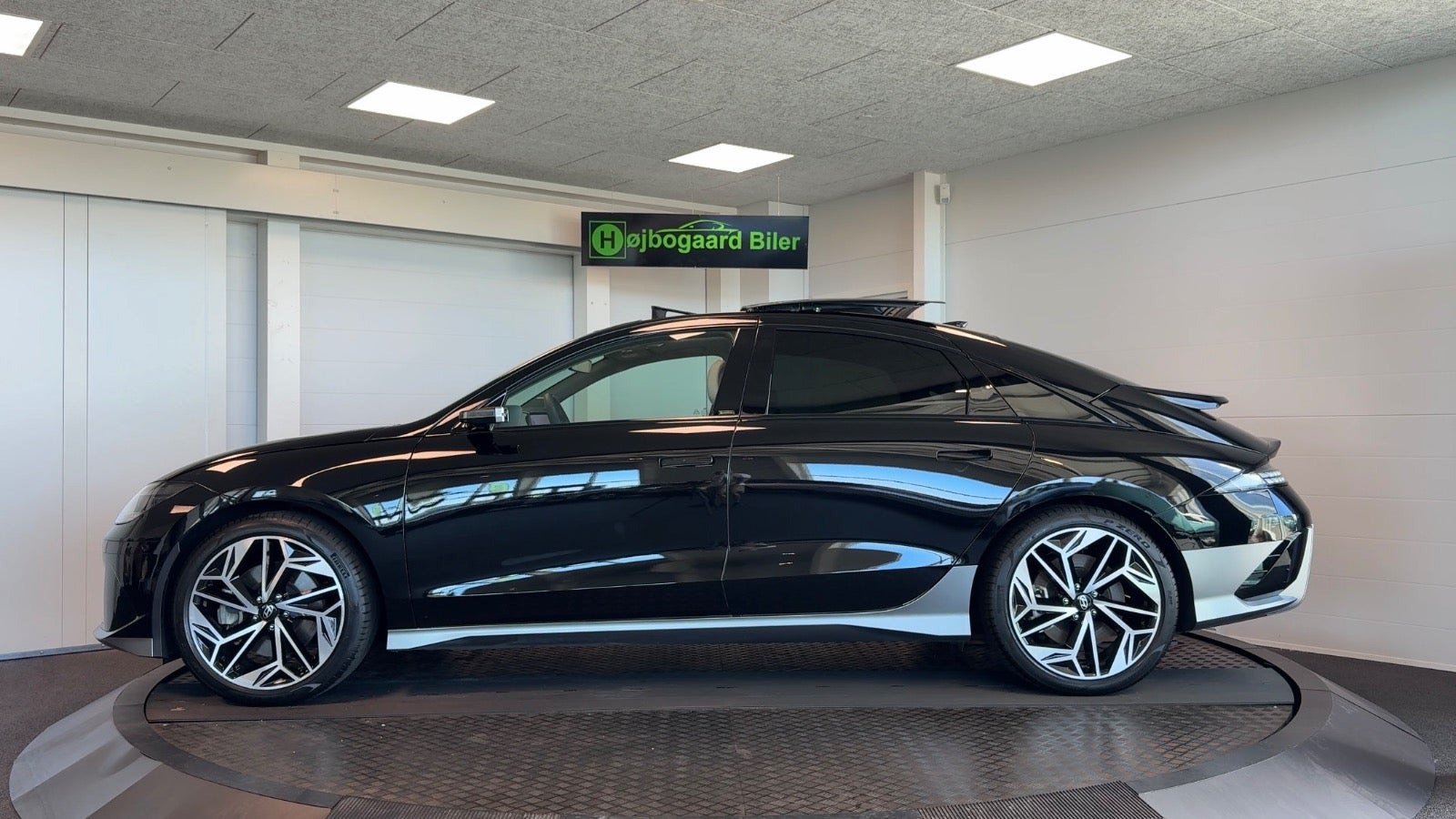 Sort Hyundai Ioniq 6 fra 2023