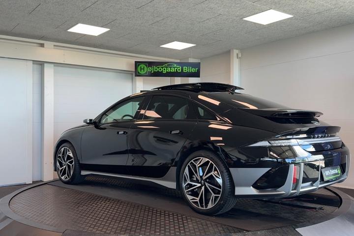 Sort Hyundai Ioniq 6 fra 2023