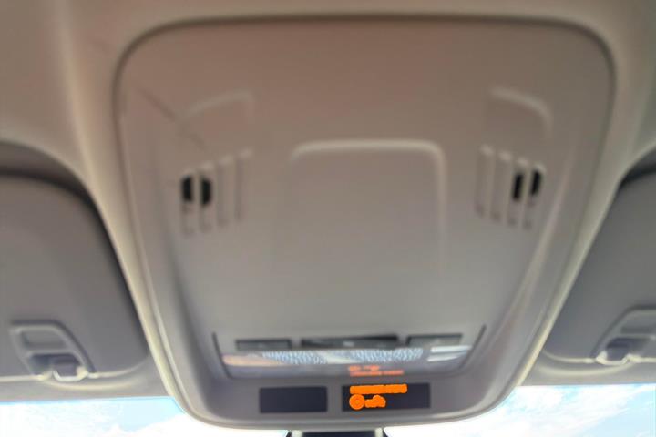 Sort Opel Astra fra 2016