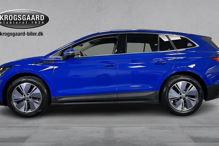 Blå Skoda Enyaq fra 2021