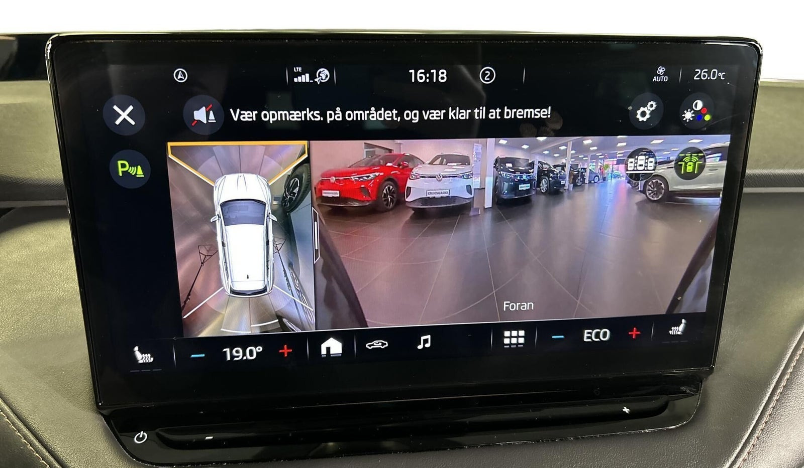 Blå Skoda Enyaq fra 2021