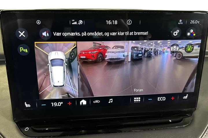 Blå Skoda Enyaq fra 2021