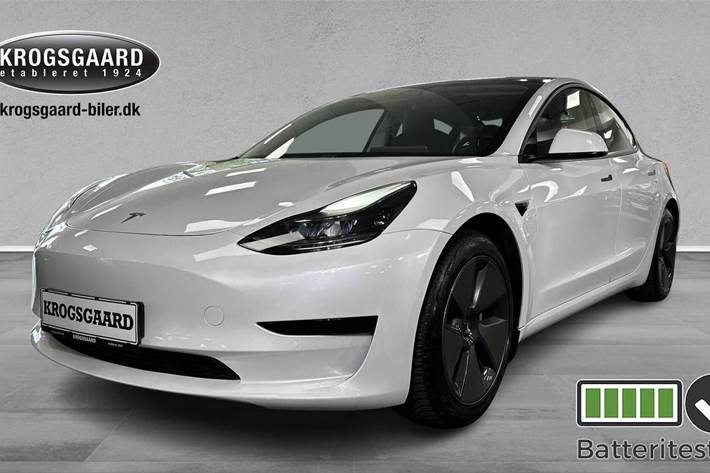 Hvid Tesla Model 3 fra 2021