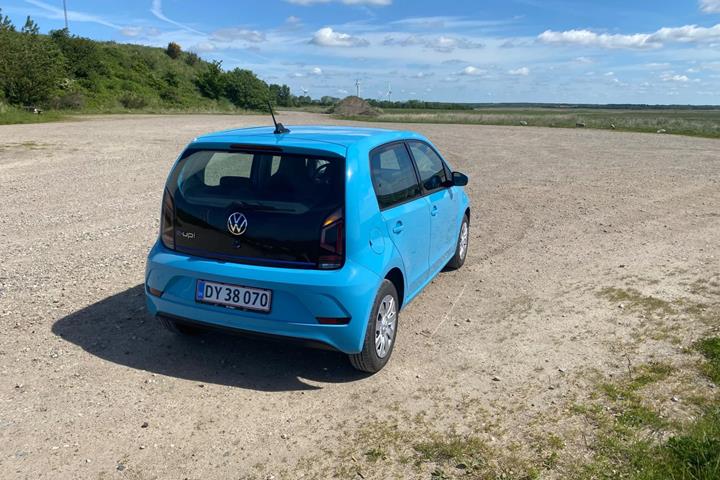 Blå VW E-UP! fra 2020