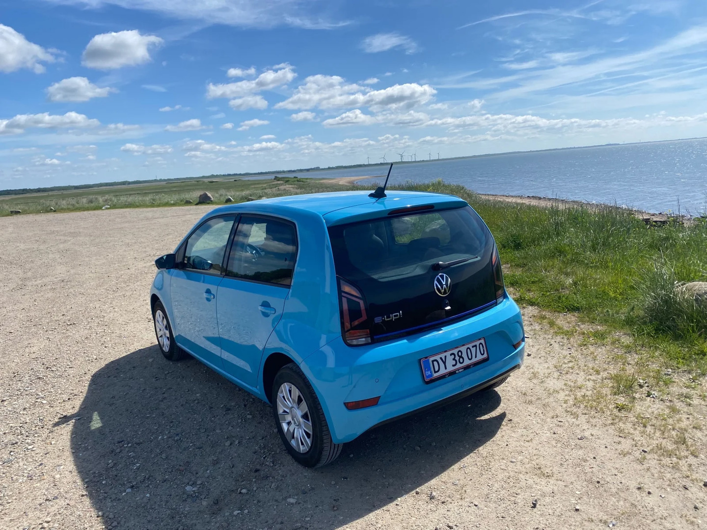 Blå VW E-UP! fra 2020