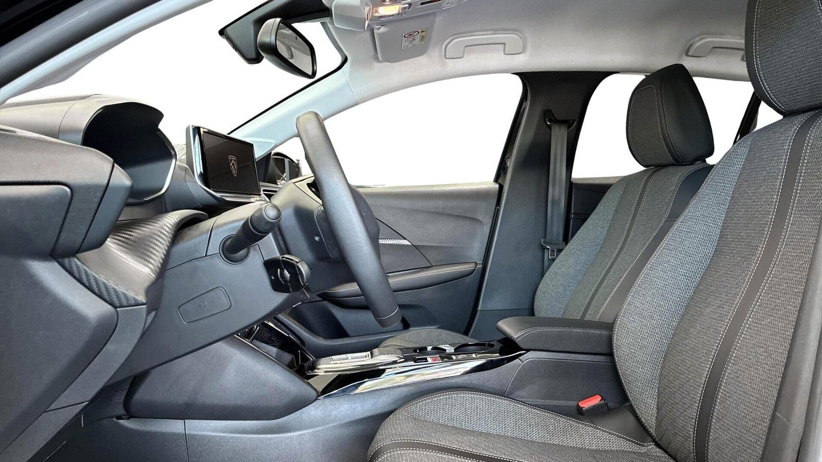 Sort Peugeot e-208 fra 2026