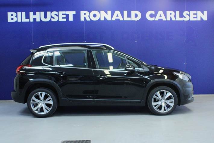 Sort Peugeot 2008 fra 2019