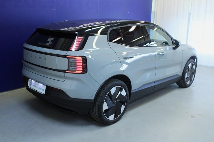 Grå Volvo EX30 fra 2024