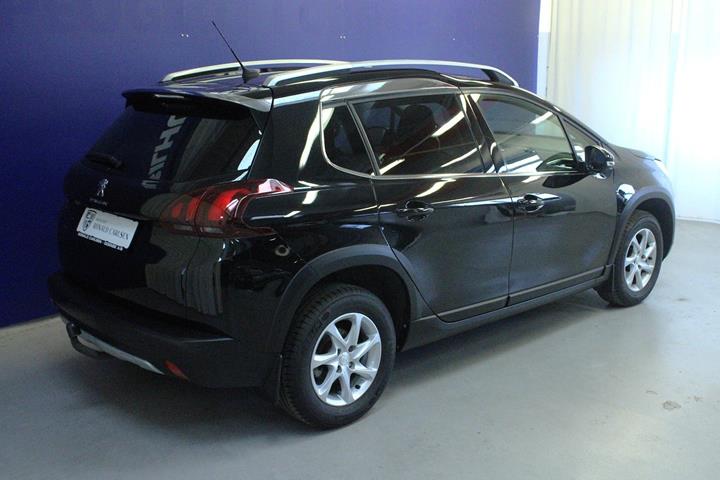 Sort Peugeot 2008 fra 2019