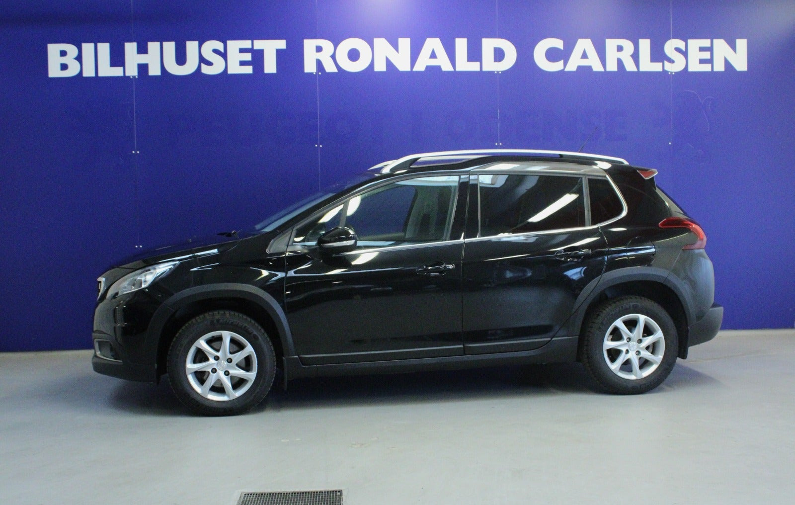 Peugeot 2008 1,2 PureTech 110 Prestige Sky