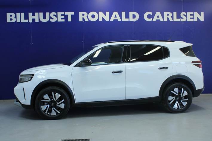 Hvid Opel Frontera fra 2026