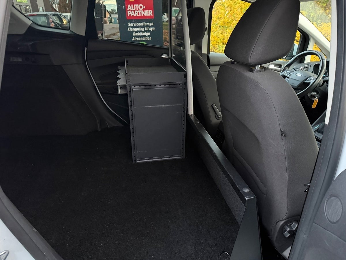 Hvid Ford C-MAX fra 2019