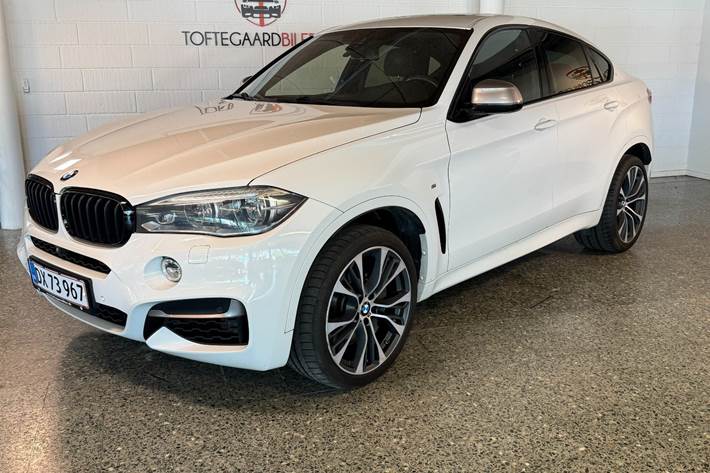 Hvid BMW X6 fra 2017 set udefra