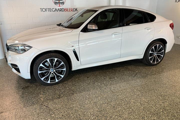 Hvid BMW X6 fra 2017