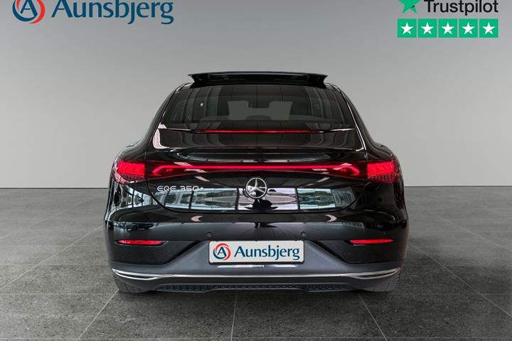 Sort Mercedes EQE350+ fra 2023