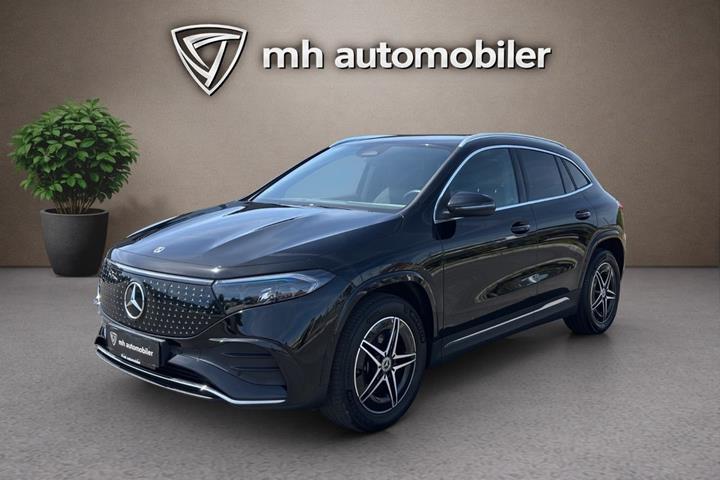 Sort Mercedes EQA250+ fra 2024 set udefra