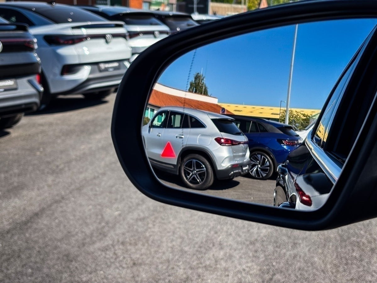Sort Mercedes EQA250+ fra 2024