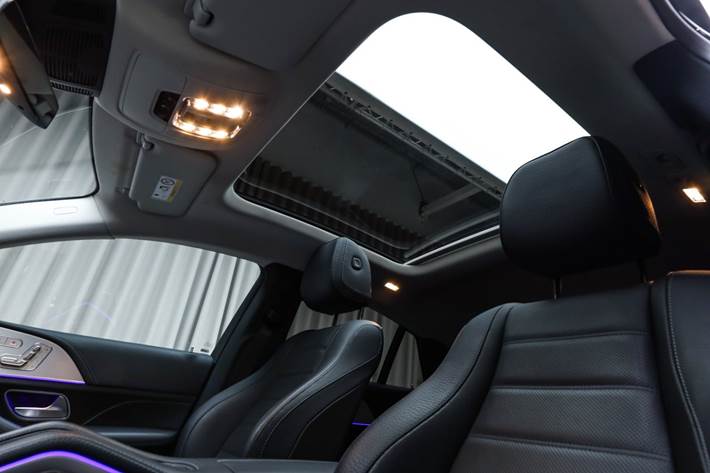 Grøn Mercedes GLE350 de fra 2022