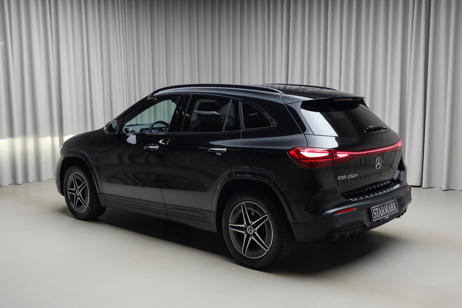 Sort Mercedes EQA250+ fra 2026