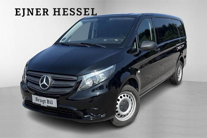 Sort Mercedes Vito 114 fra 2022