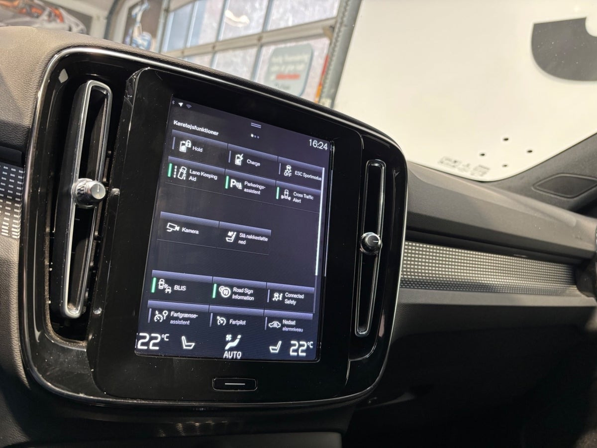 Hvid Volvo XC40 fra 2020
