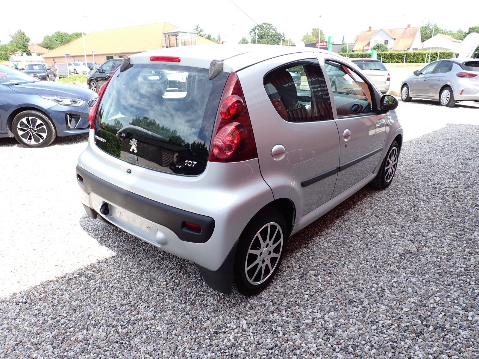 Sølv Peugeot 107 fra 2007