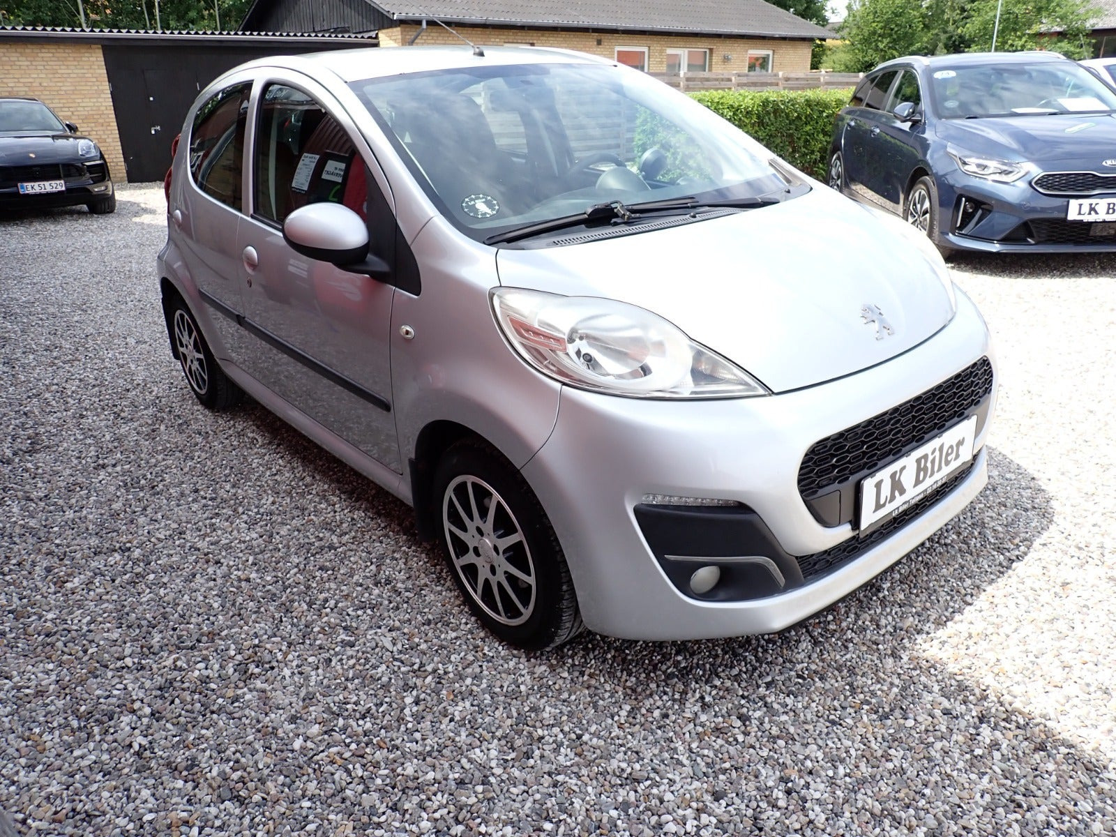 Sølv Peugeot 107 fra 2007