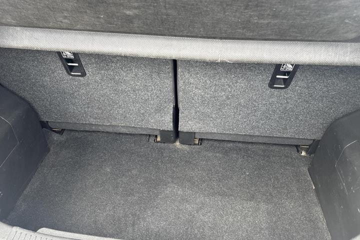 Grå Suzuki Ignis fra 2022
