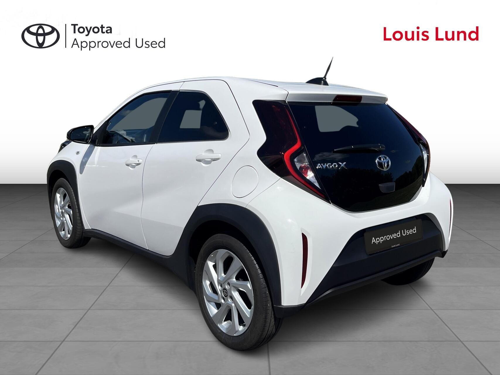 Hvid Toyota Aygo X fra 2025