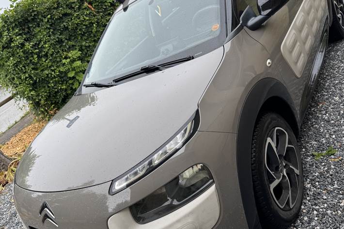 Brun Citroën C4 Cactus fra 2015