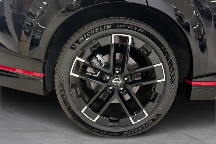 Sort Nissan Ariya fra 2026
