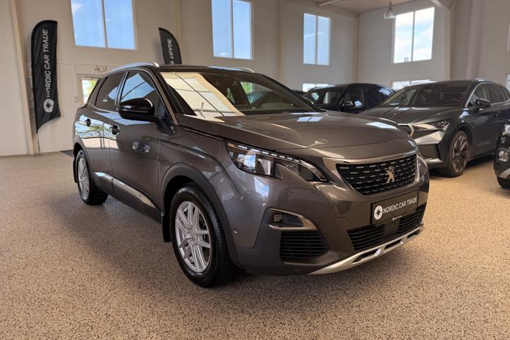 Grå Peugeot 3008 fra 2019