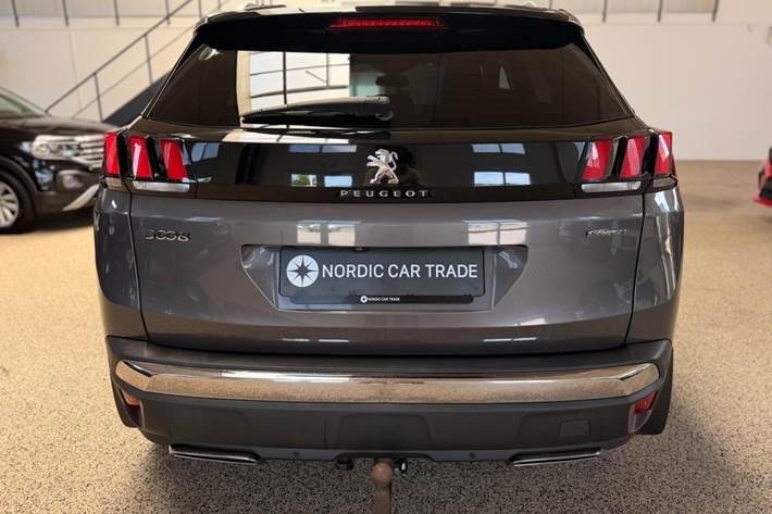 Grå Peugeot 3008 fra 2019