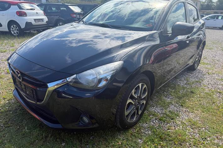 Sort Mazda 2 fra 2015
