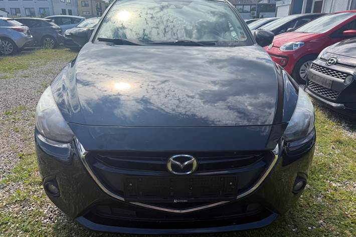 Sort Mazda 2 fra 2015