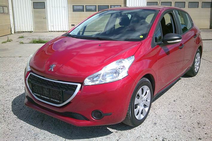 Gul Peugeot 208 fra 2014