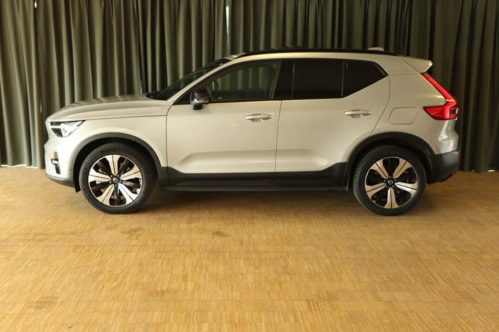 Grøn Volvo XC40 fra 2022