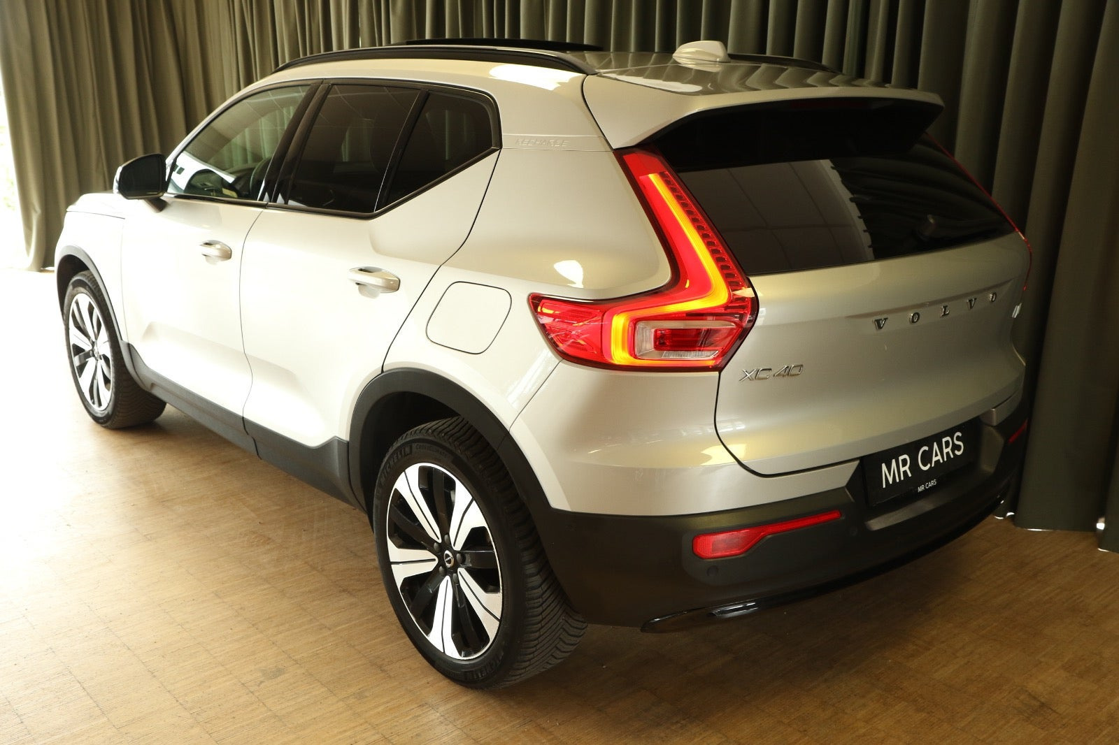 Grøn Volvo XC40 fra 2022