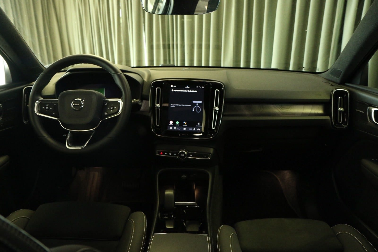 Grøn Volvo XC40 fra 2022
