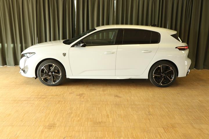 Grøn Peugeot E-308 fra 2024
