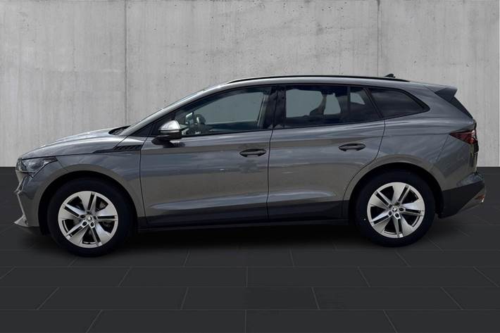 Grå Skoda Enyaq fra 2024