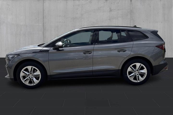 Grå Skoda Enyaq fra 2024