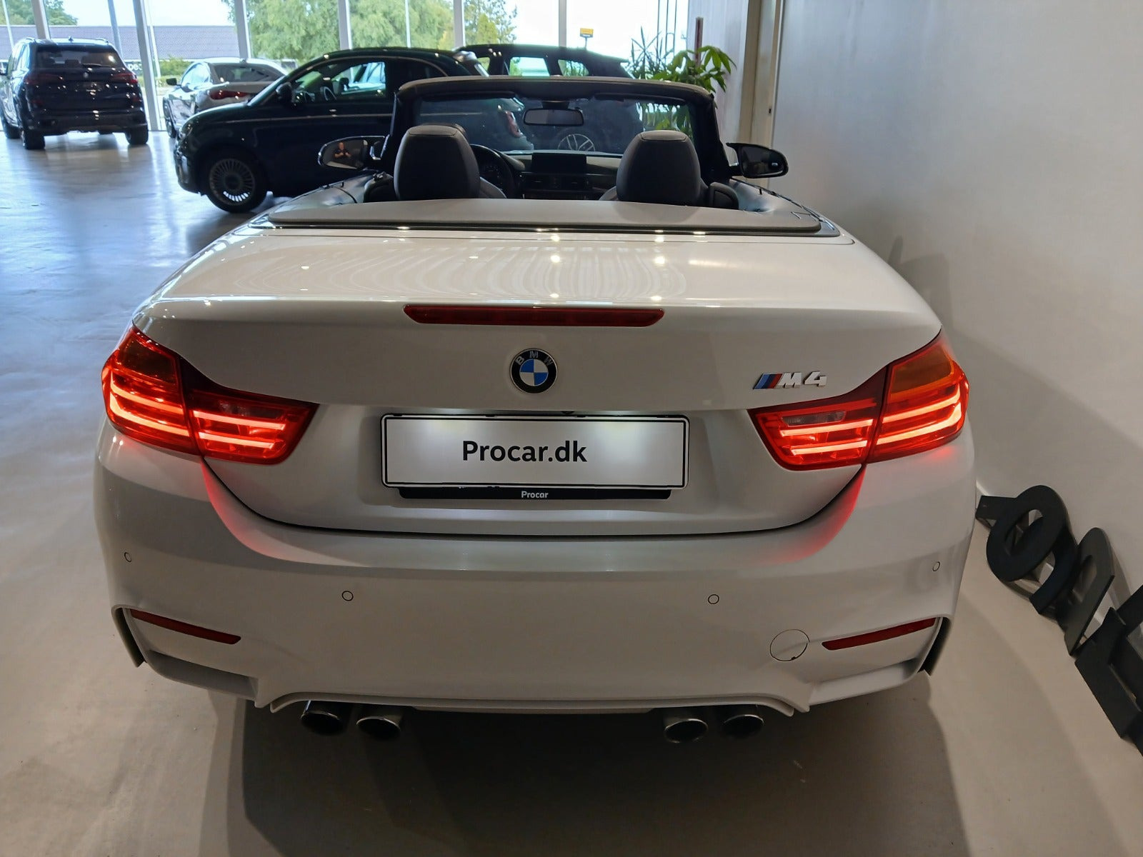 Hvid BMW M4 fra 2015