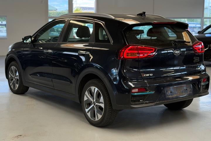 Grå Kia e-Niro fra 2021