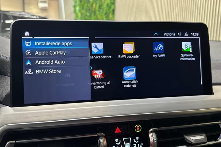Grå BMW iX3 fra 2023