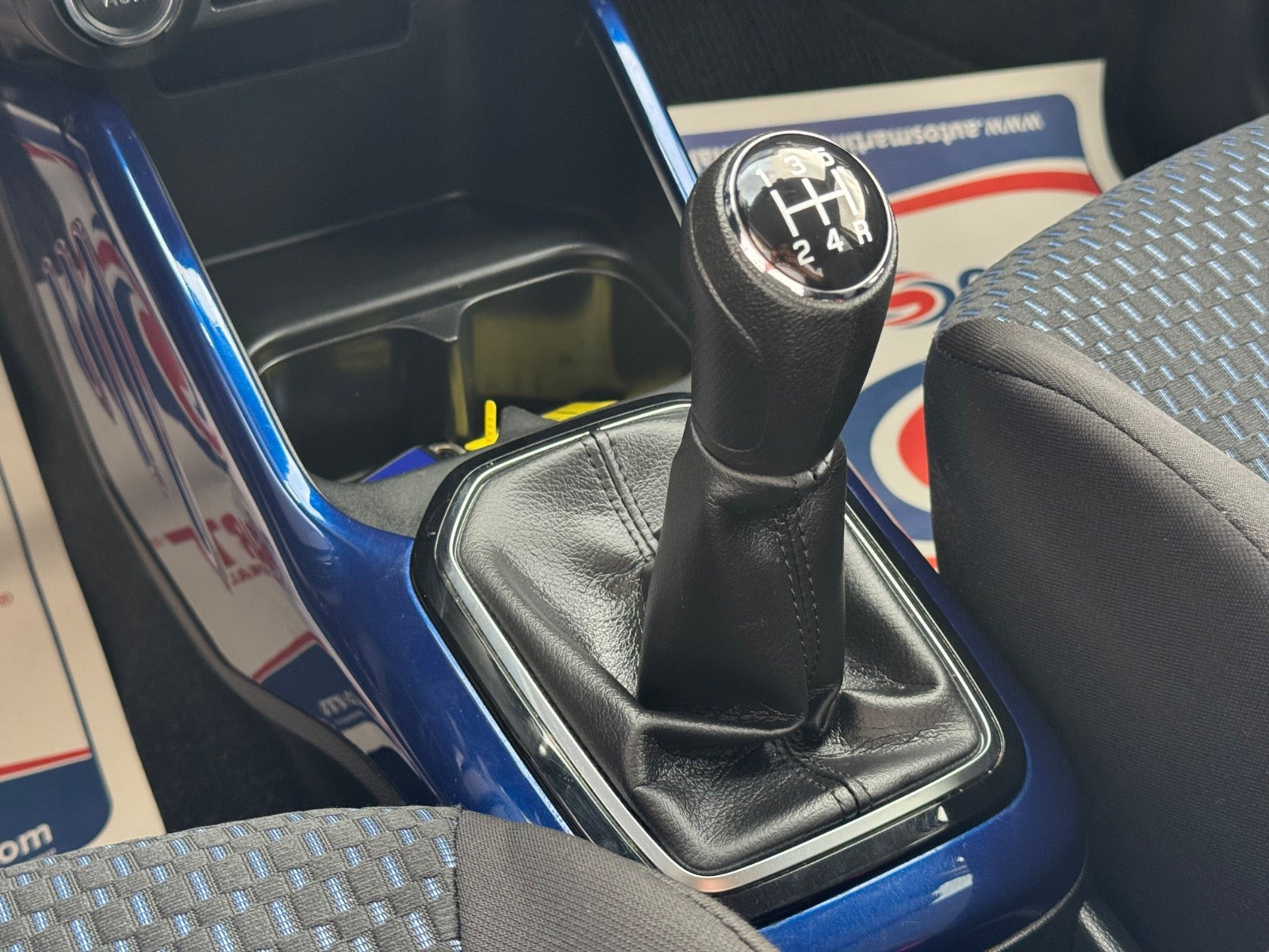 Grå Suzuki Ignis fra 2022