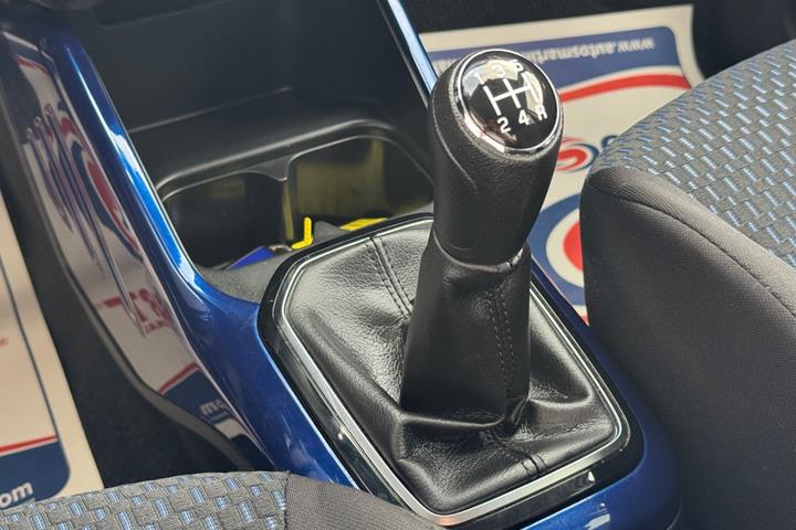 Grå Suzuki Ignis fra 2022