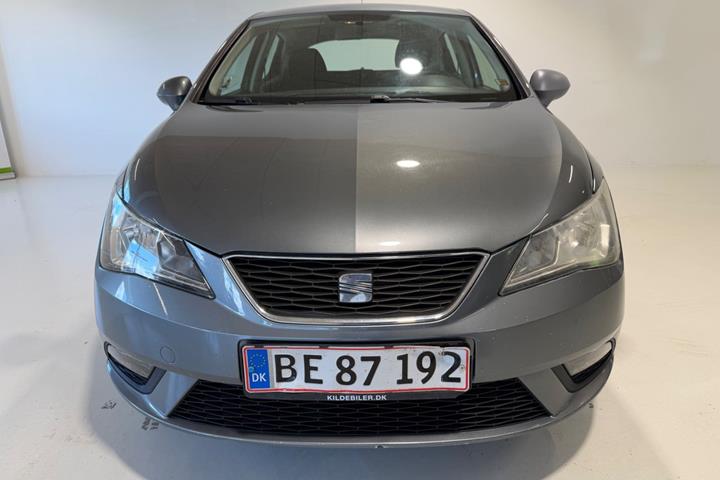 Grå Seat Ibiza fra 2013