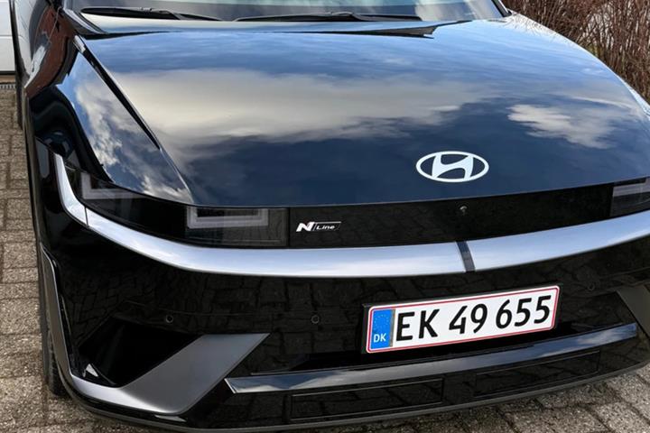 Sort Hyundai Ioniq 5 fra 2025